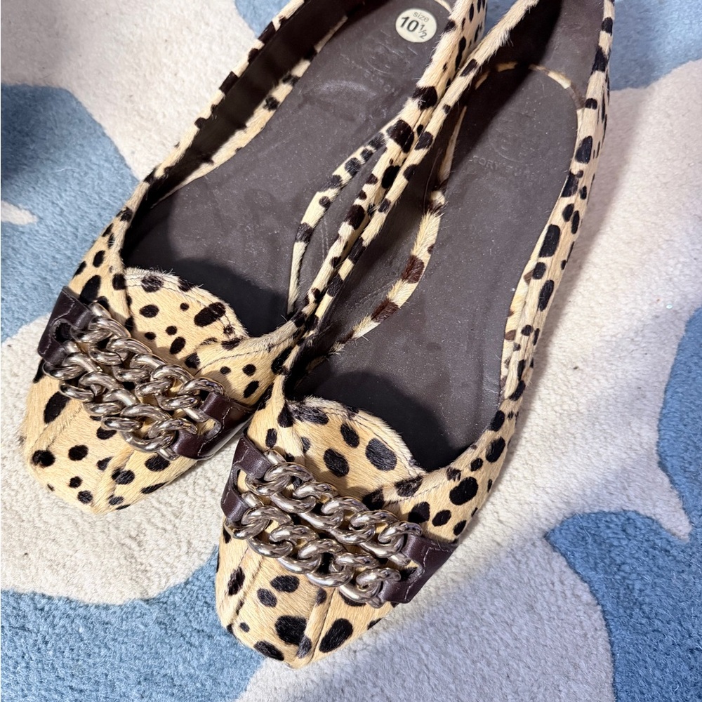 Tory Burch Leopard Chain Flats, Sz 10.5